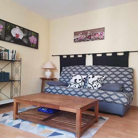 Charmante Maisonnette 2 Personnes Avec Wifi Surgères Kültér fotó