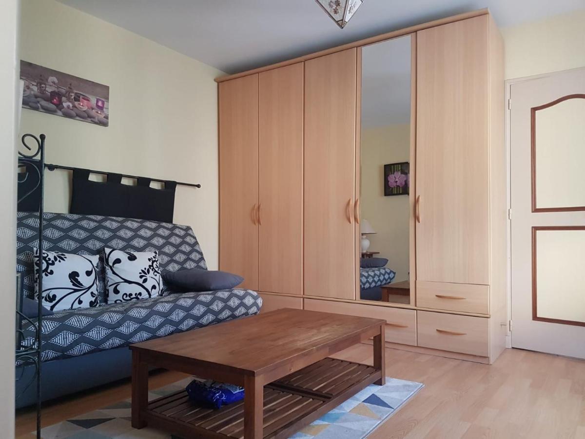 Charmante Maisonnette 2 Personnes Avec Wifi Surgères Kültér fotó