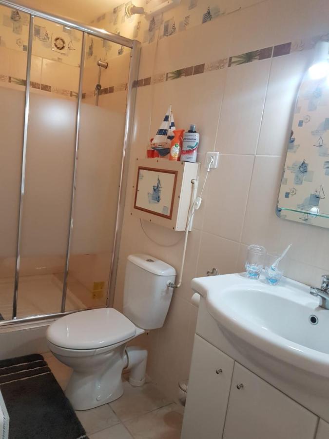 Charmante Maisonnette 2 Personnes Avec Wifi Surgères Kültér fotó